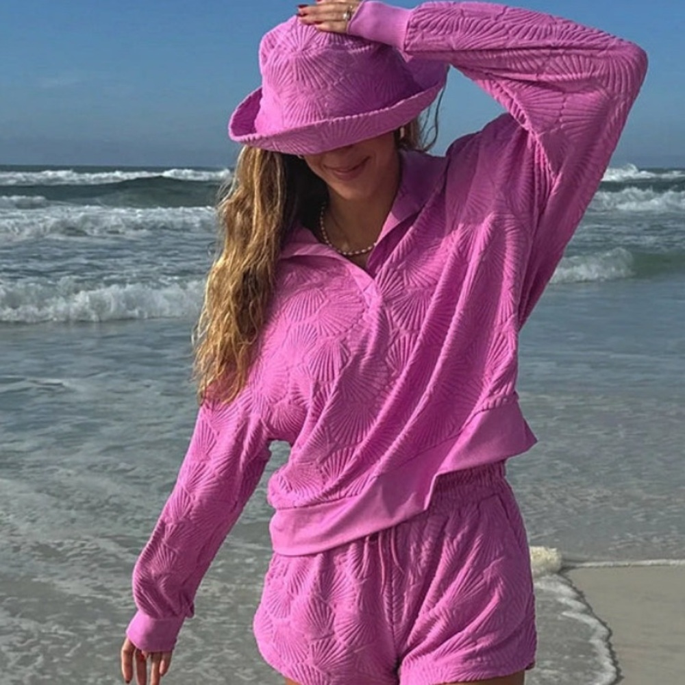 BEACH RIOT Lilac Long Sleeve Pull Over Shirt Top Seashells Summer Vacation
